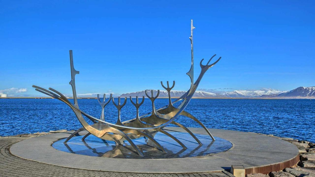 Lara Studio In Laugardalur Valley, Reykjavik Central Park And Botanical Garden, Private Entrance, Free Private Parking On Side المظهر الخارجي الصورة