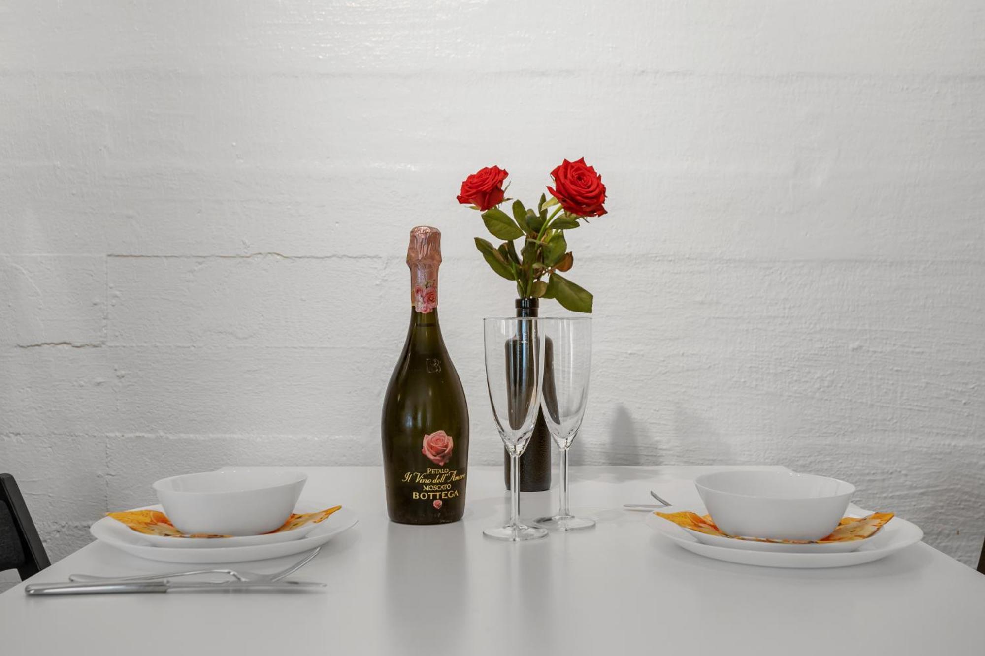 Lara Studio In Laugardalur Valley, Reykjavik Central Park And Botanical Garden, Private Entrance, Free Private Parking On Side المظهر الخارجي الصورة